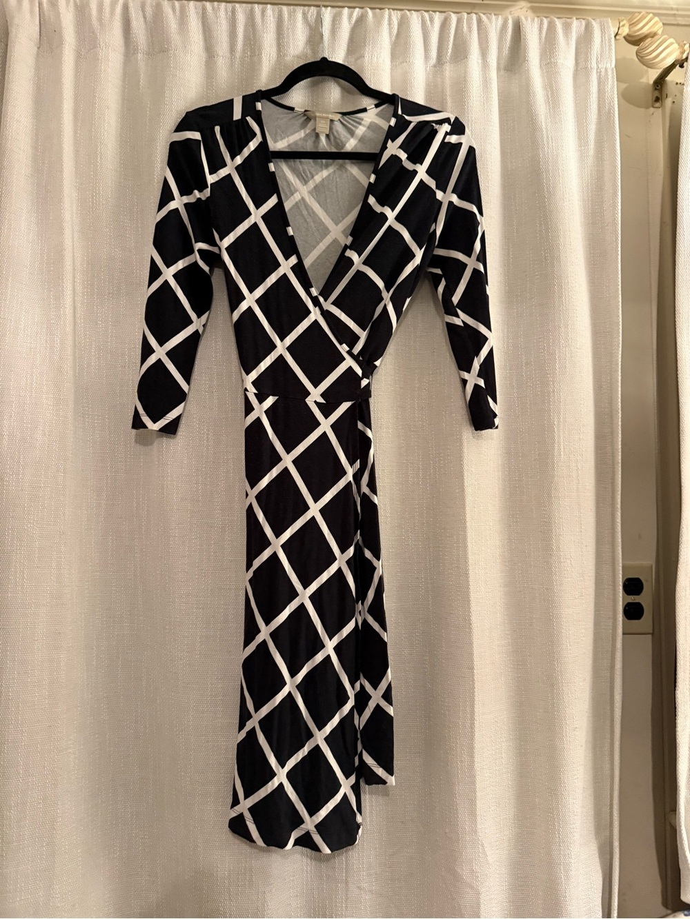 Banana Republic Black and White Geometric Wrap Dress Size XS